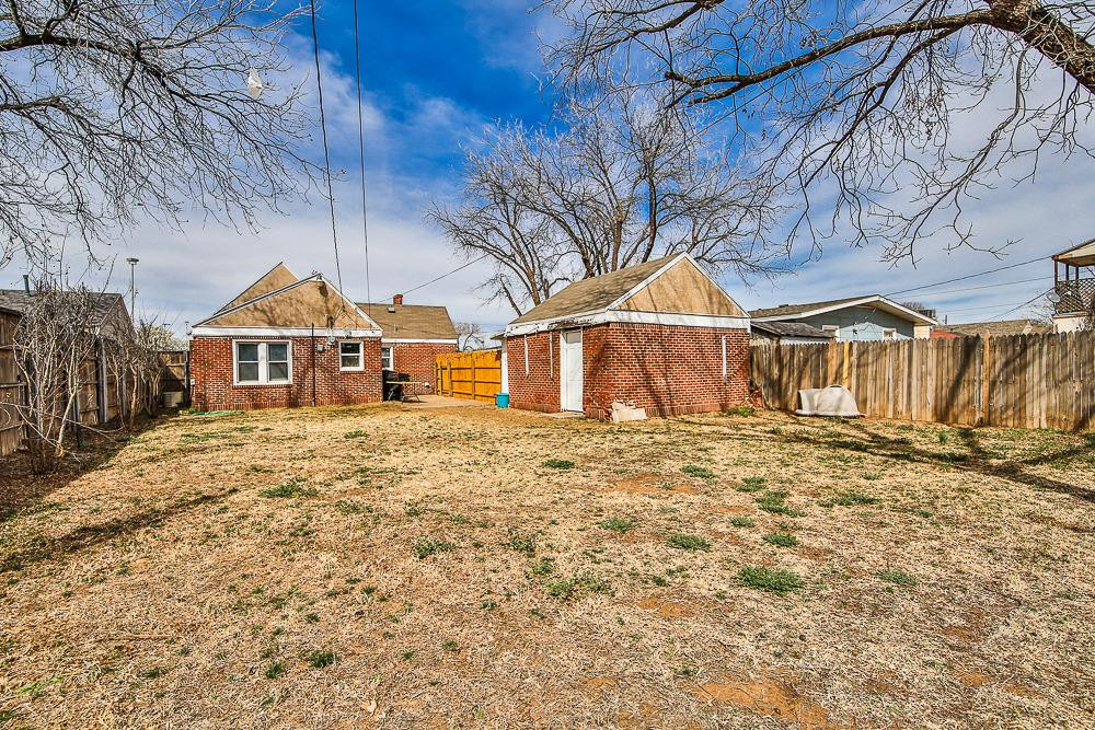 2419 20th Street Property Photo 28