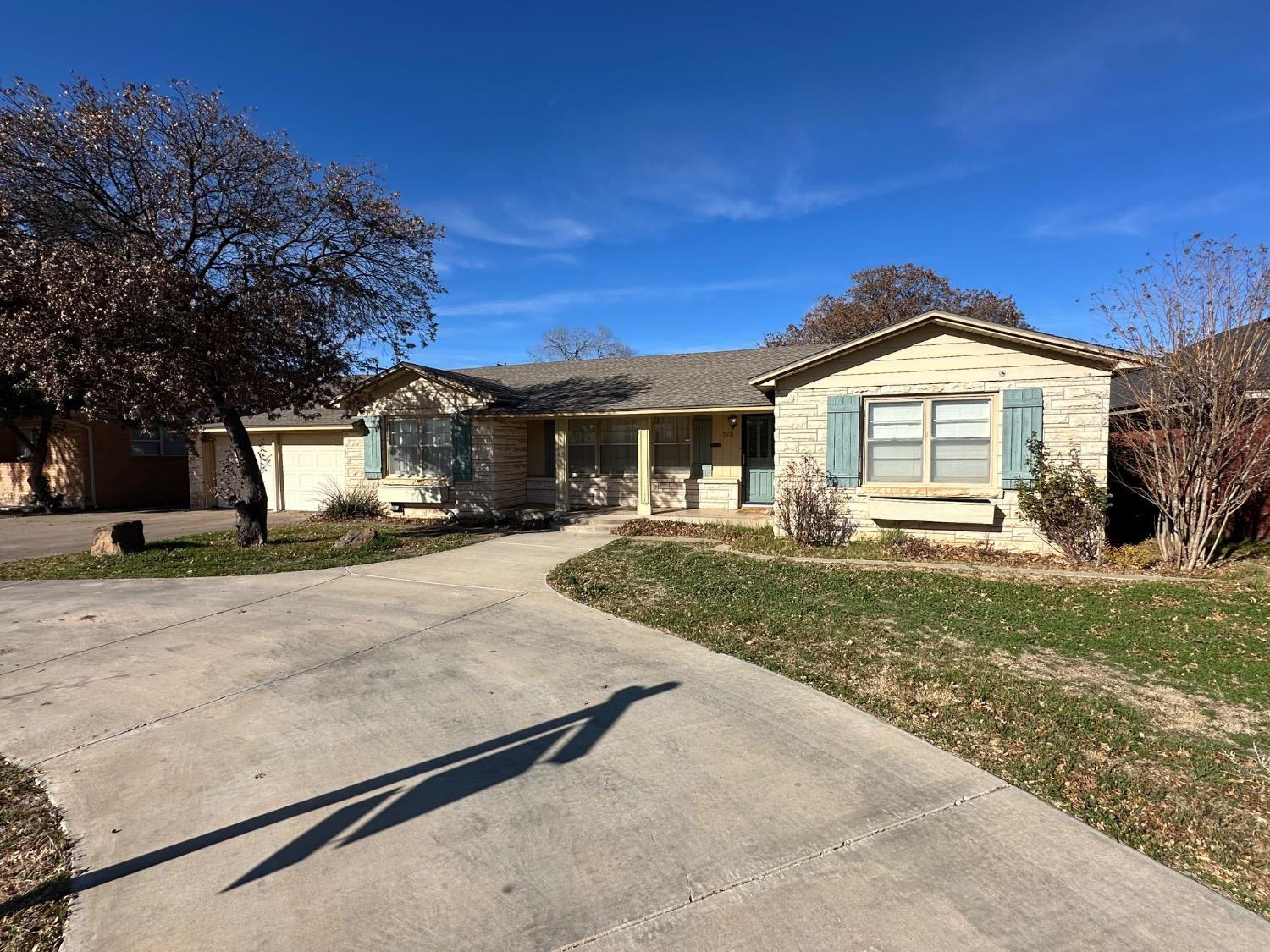 3018 32nd Property Photo 1