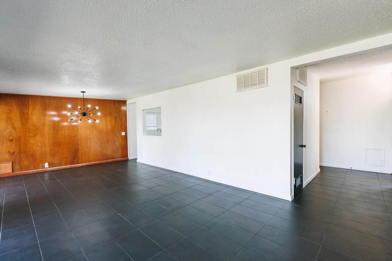 2514 46th Street Property Photo 10