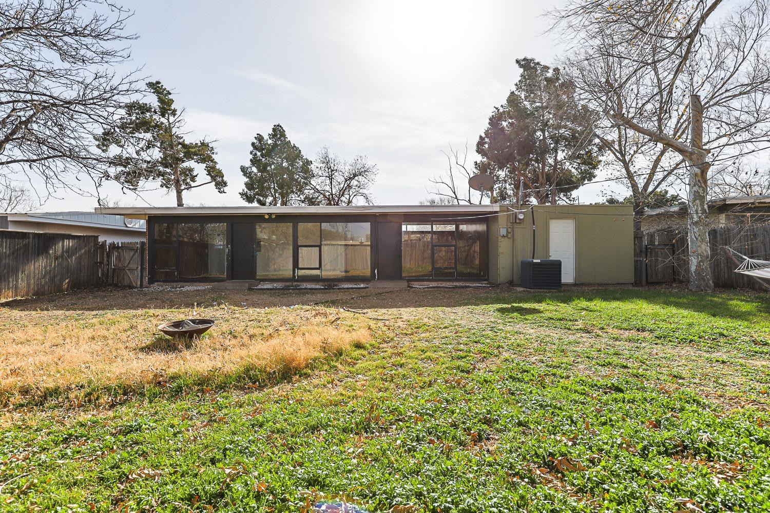 2514 46th Street Property Photo 34