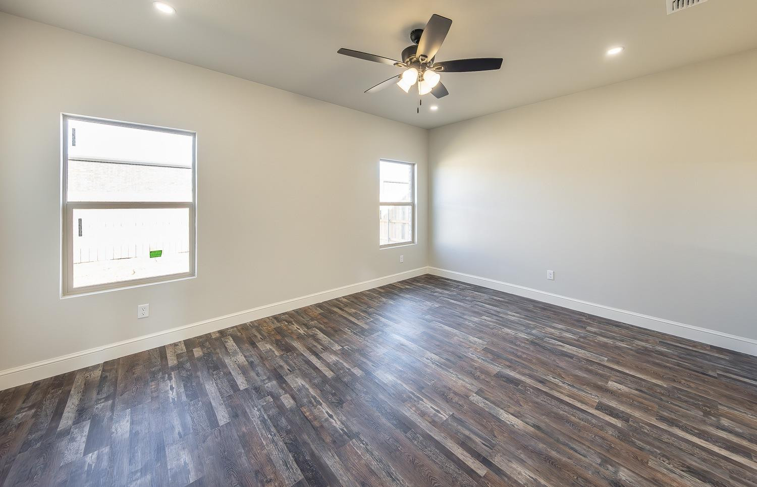 1806 Ross Avenue Property Photo 12