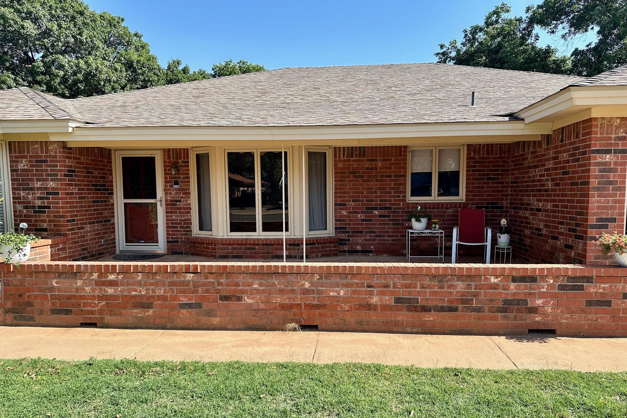 3108 78th Street Property Photo 2