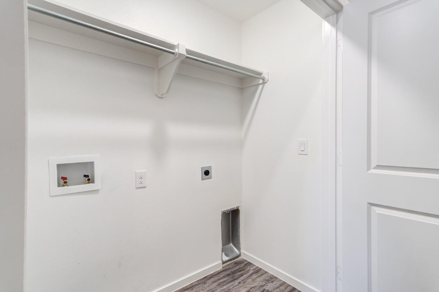 2116 N Ave J Property Photo 20