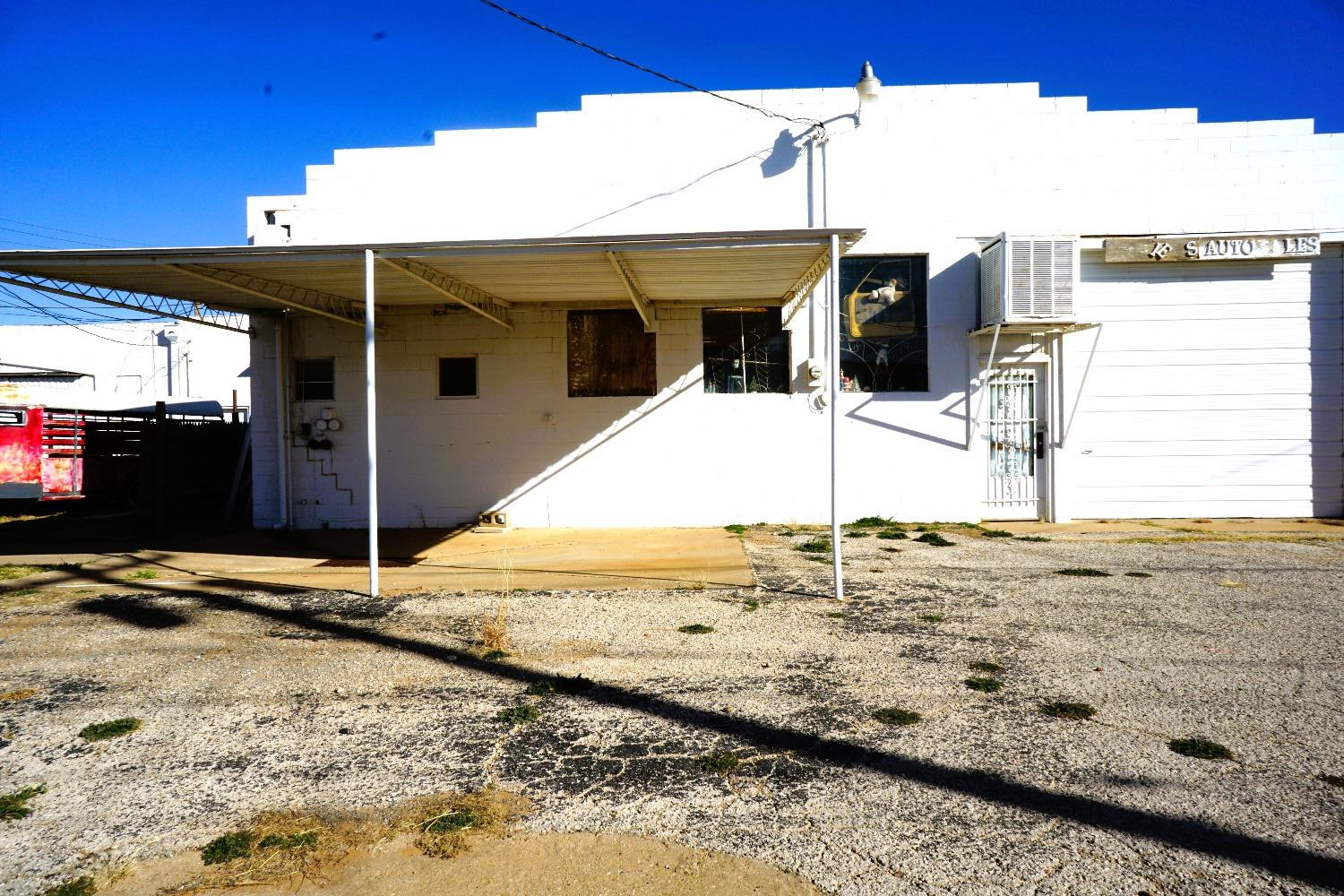 305 S 1st Street Property Photo 1