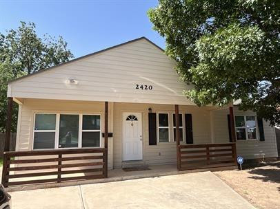 2420 26th Street Property Photo 1