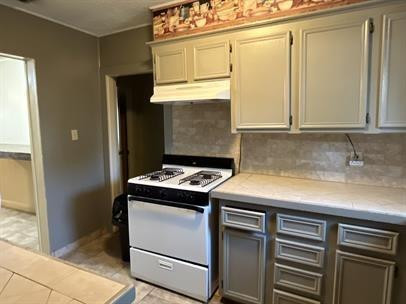 2420 26th Street Property Photo 3