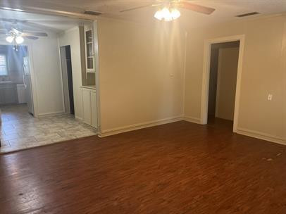 2420 26th Street Property Photo 8