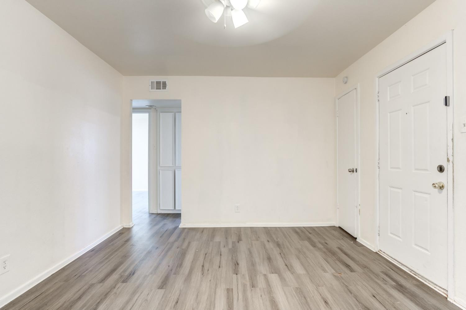 4602 Belton Avenue Property Photo 2