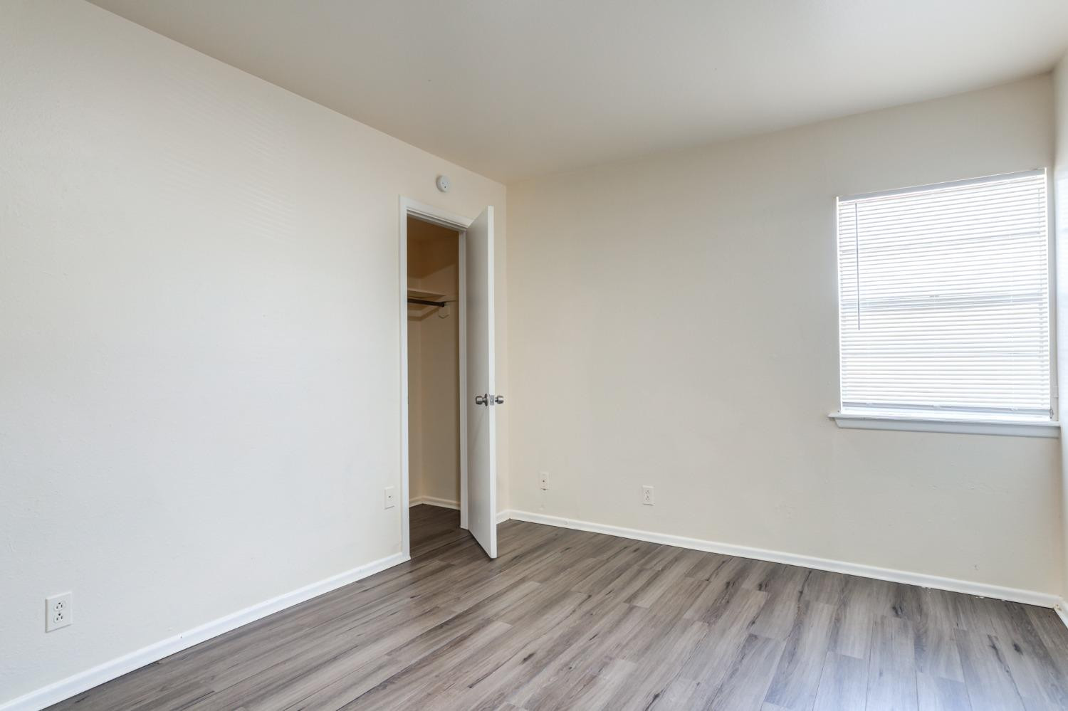 4602 Belton Avenue Property Photo 12