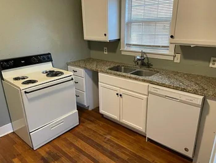 2404 22nd Street Property Photo 2