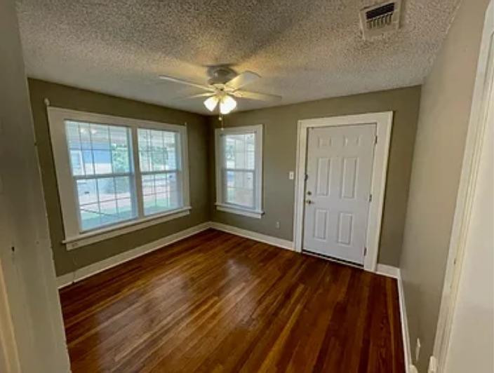 2404 22nd Street Property Photo 6