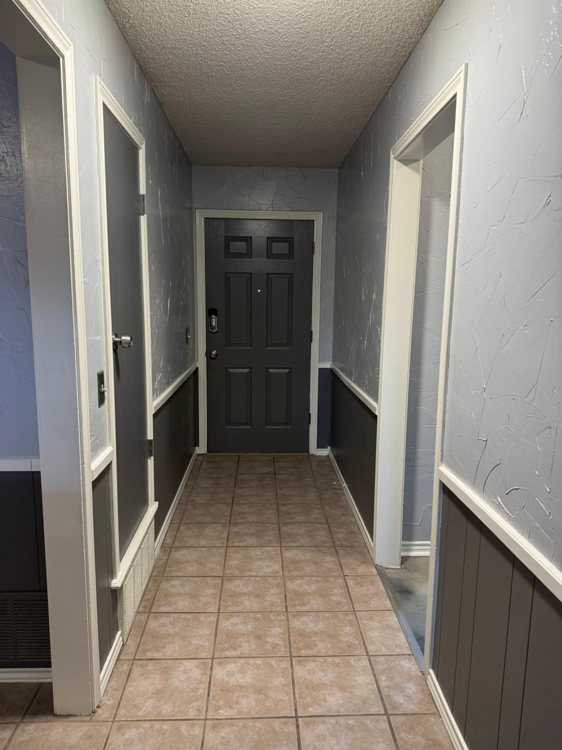4825 73rd Street Property Photo 3