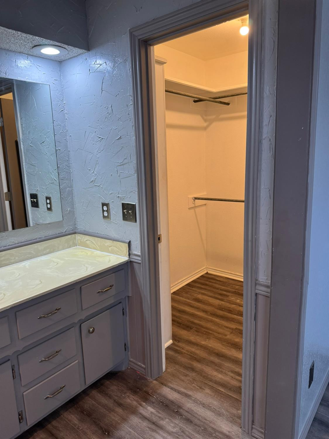 4825 73rd Street Property Photo 13