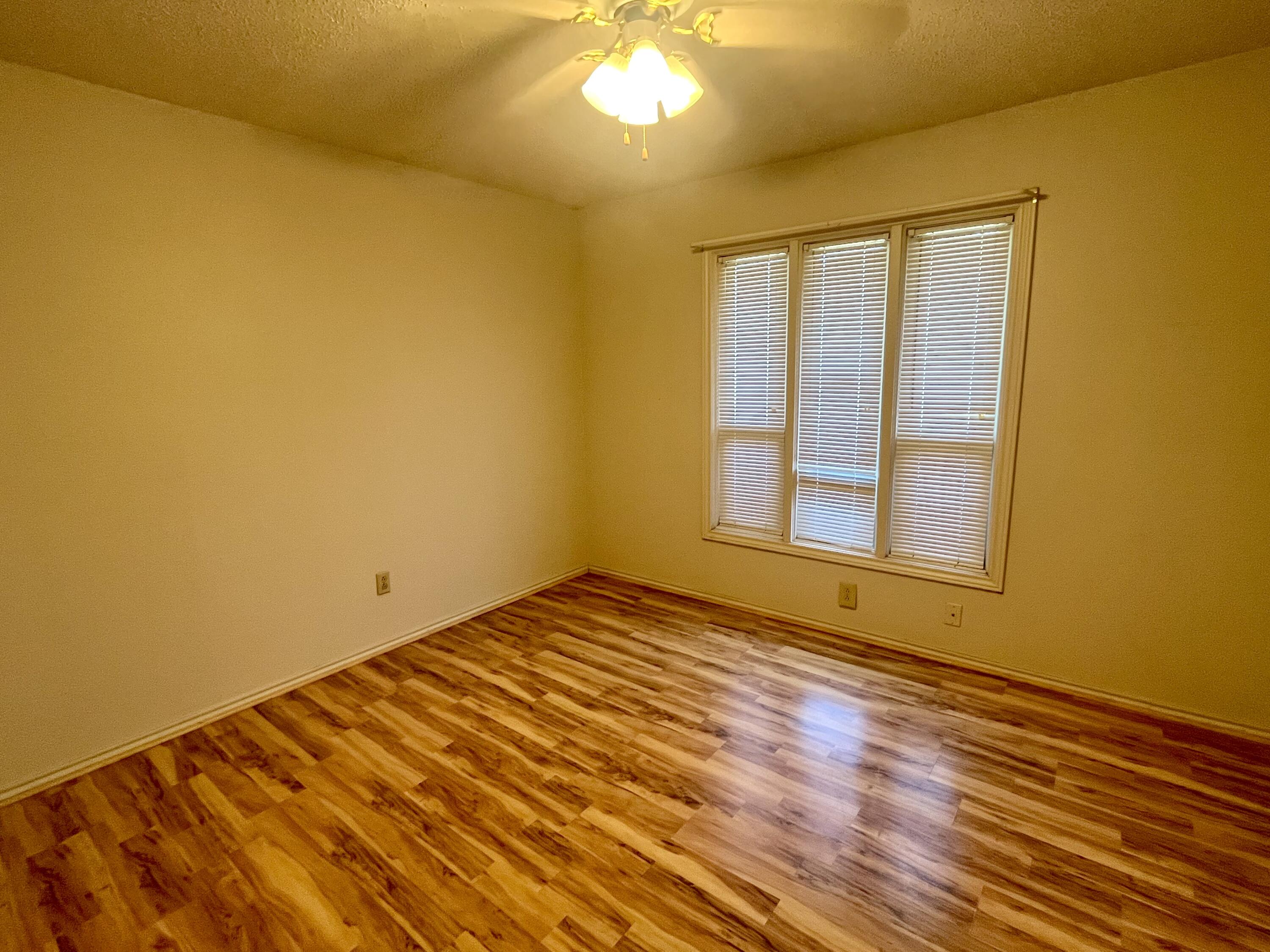 5013 57th Street Property Photo 24