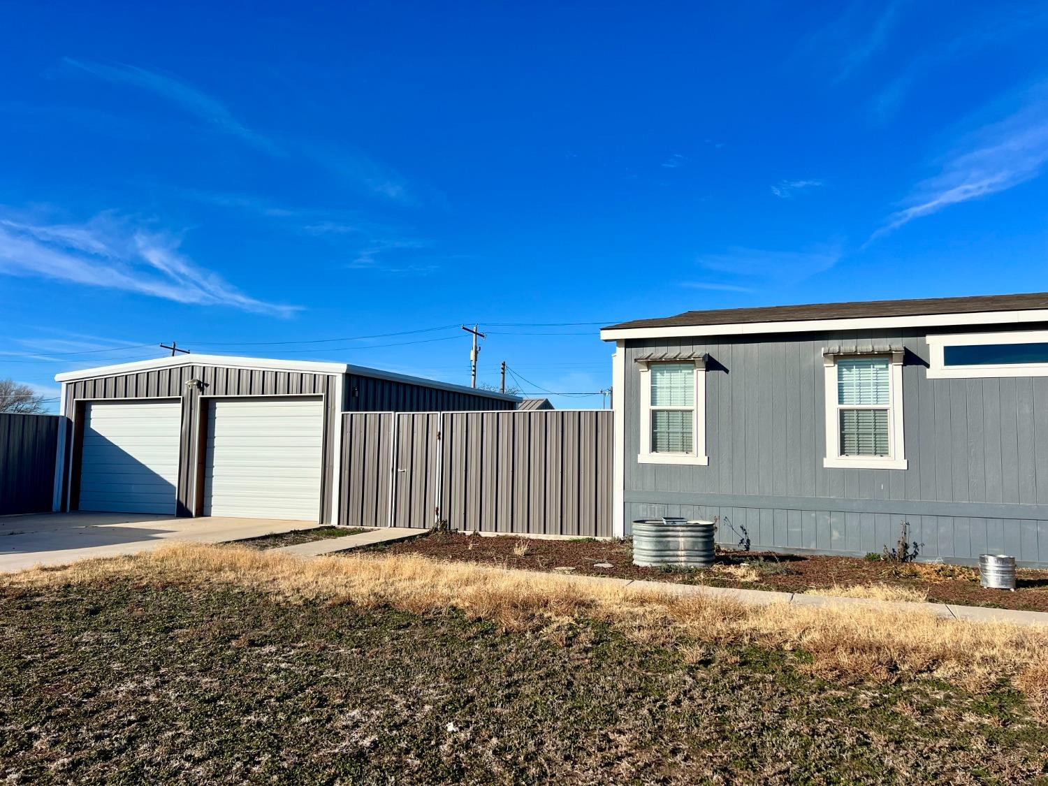 1021 Ave N Property Photo 3