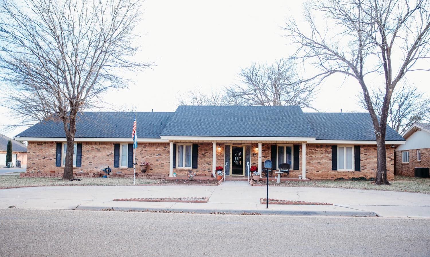 1614 E Crystal Place Property Photo