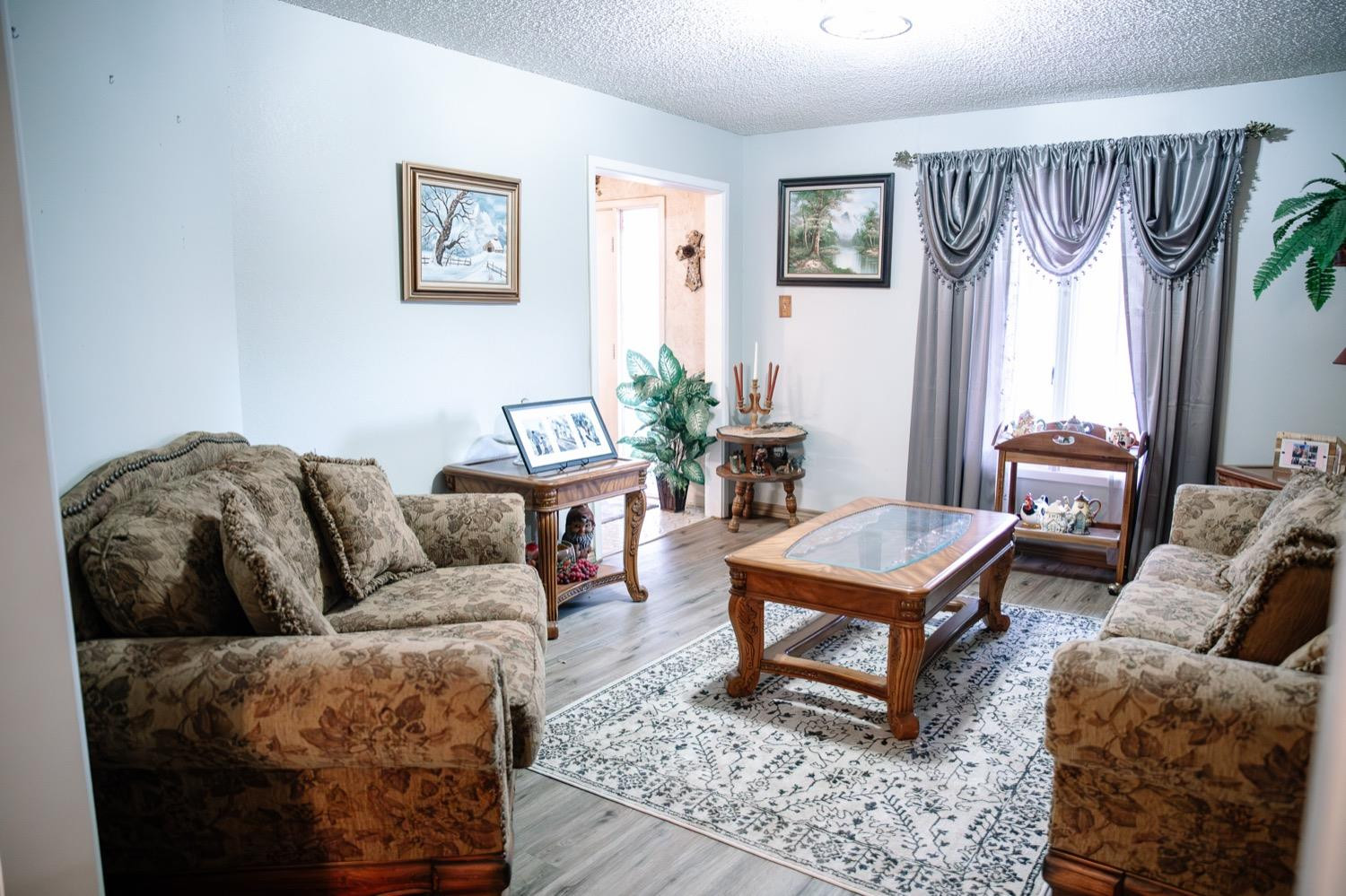 1614 E Crystal Place Property Photo 11