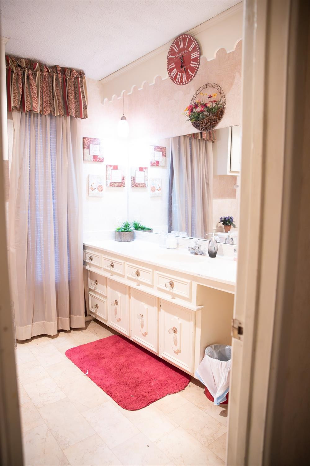 1614 E Crystal Place Property Photo 33