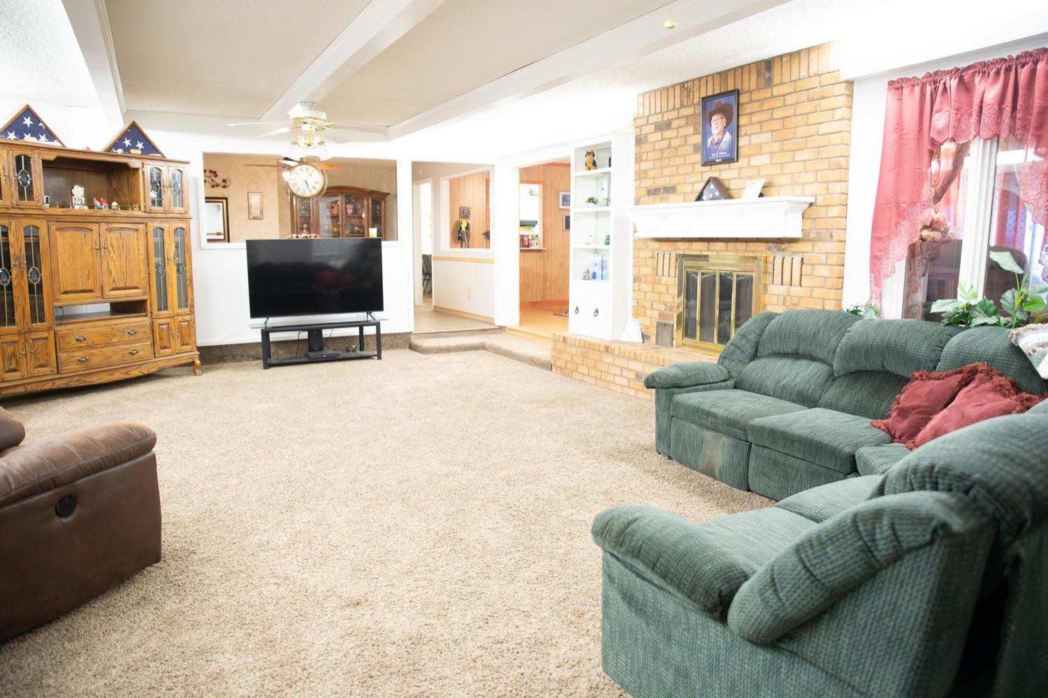 1614 E Crystal Place Property Photo 40
