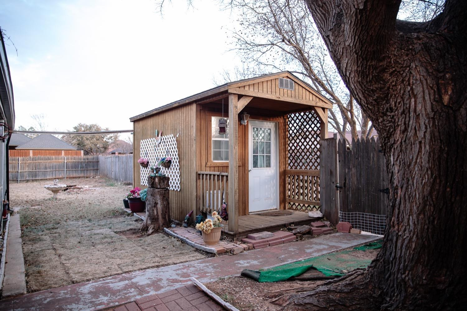 1614 E Crystal Place Property Photo 47