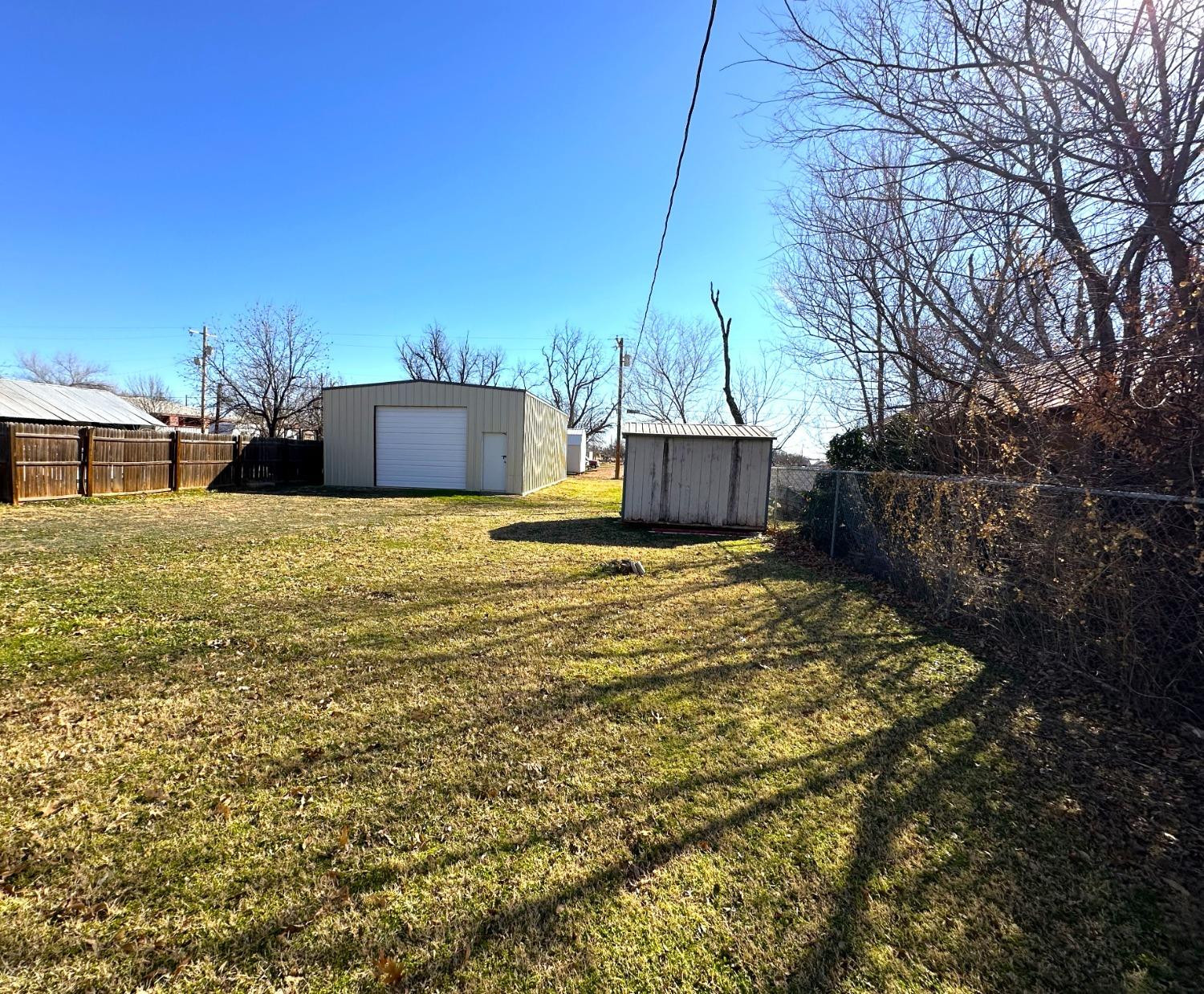 610 Trumbull Avenue Property Photo 4