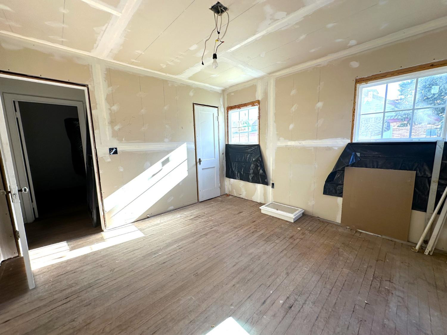 610 Trumbull Avenue Property Photo 10