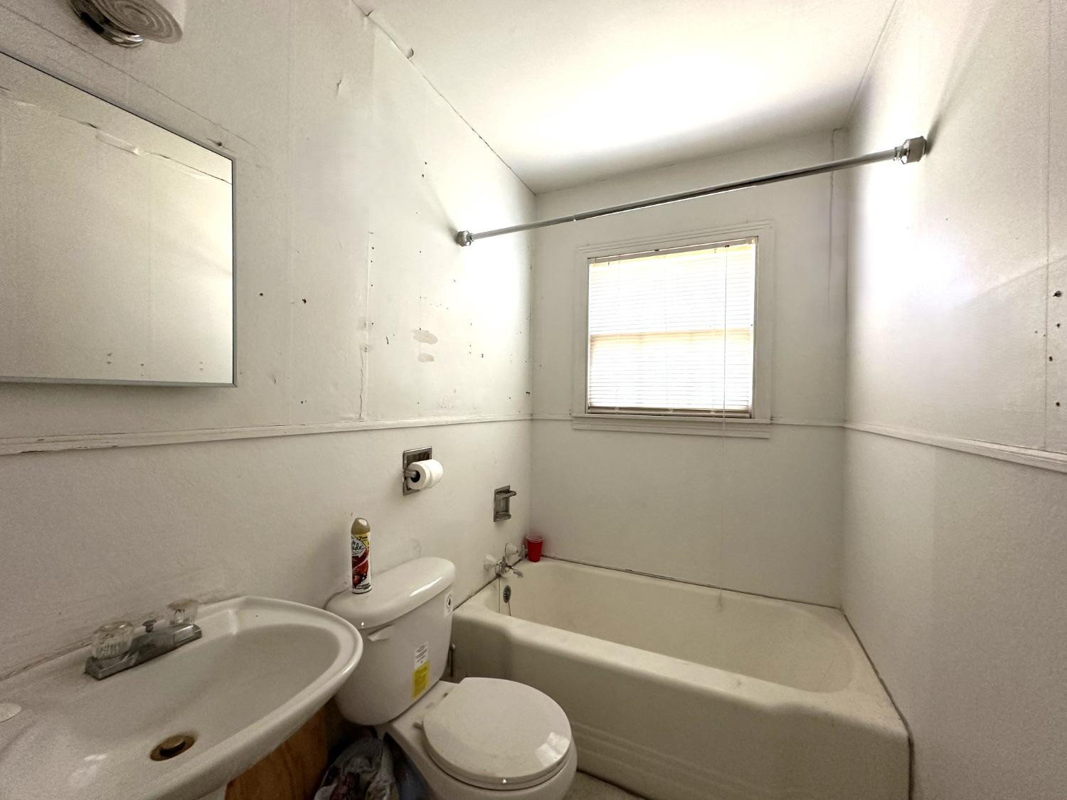 610 Trumbull Avenue Property Photo 12