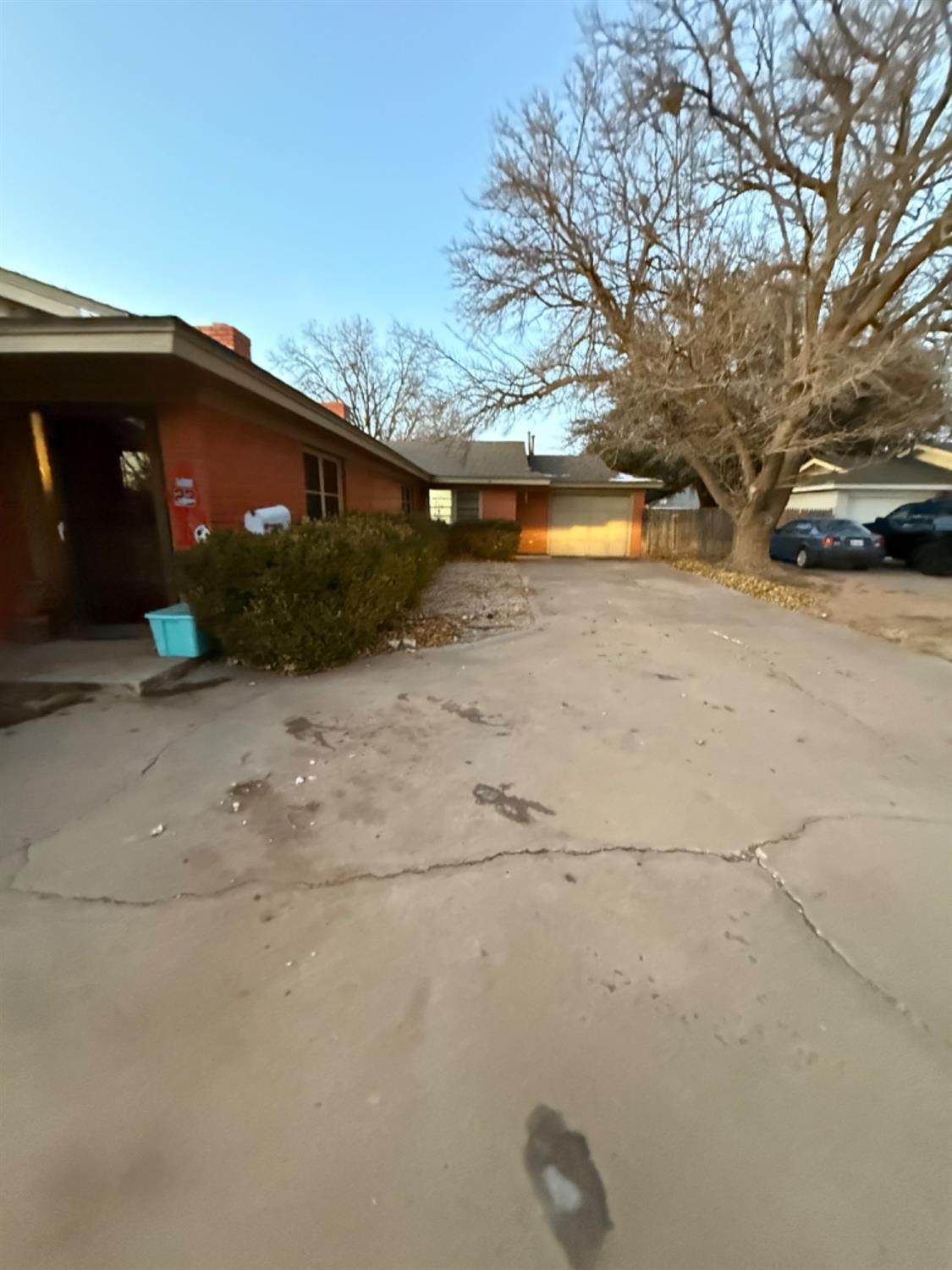 4318 58th Street Property Photo 3