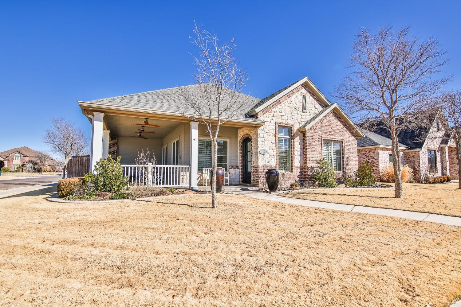 621 Calvin Drive Property Photo