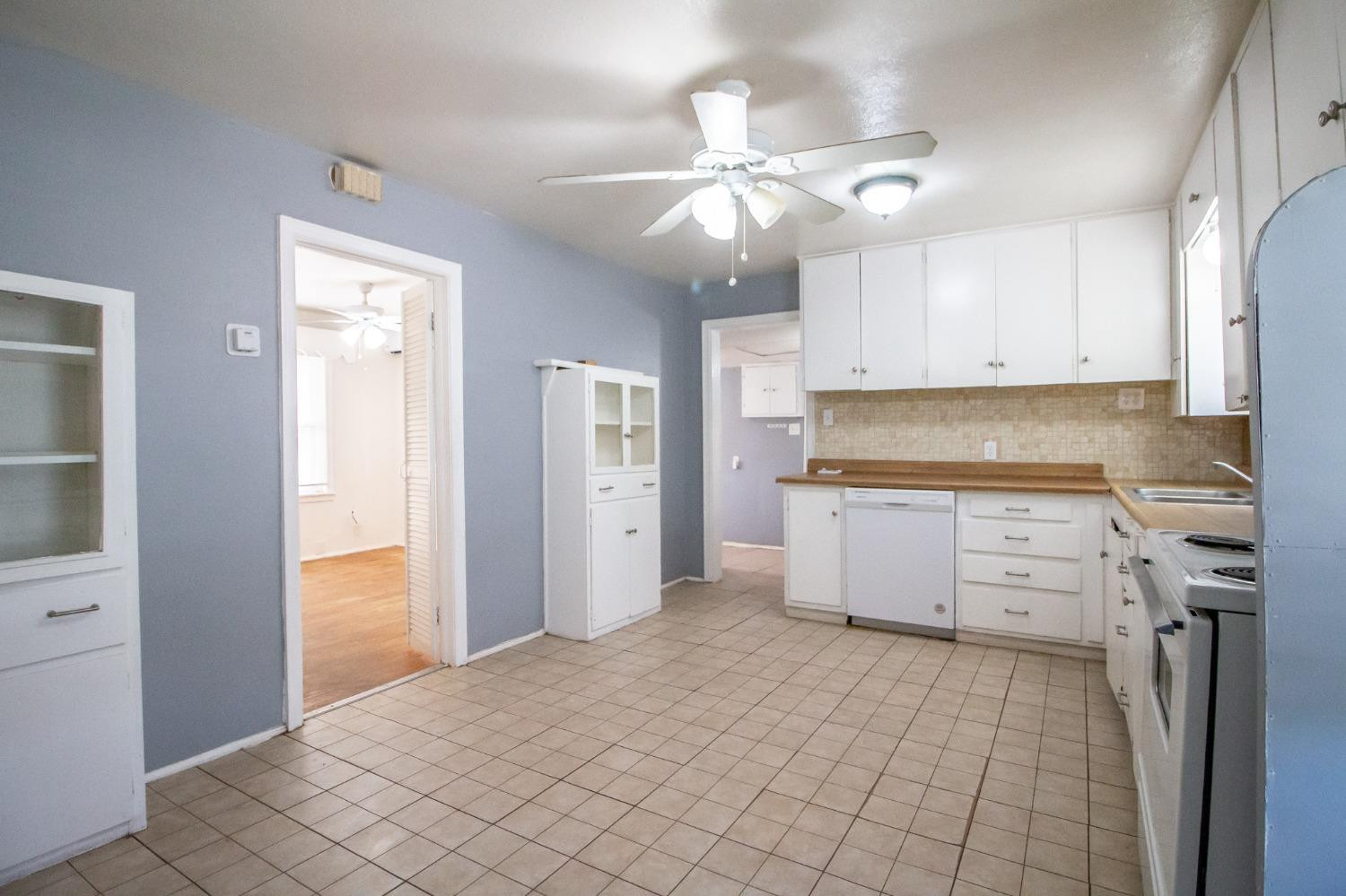 1305 S 9th Street Property Photo 9
