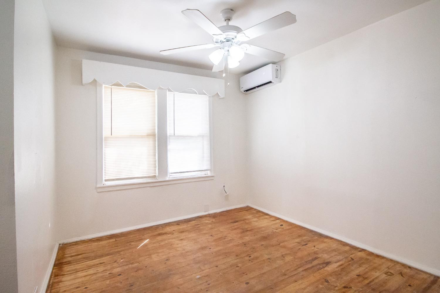 1305 S 9th Street Property Photo 10