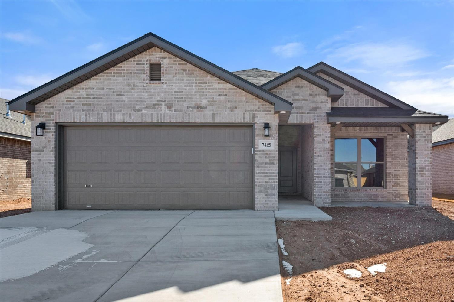 7429 30th Street Property Photo 1