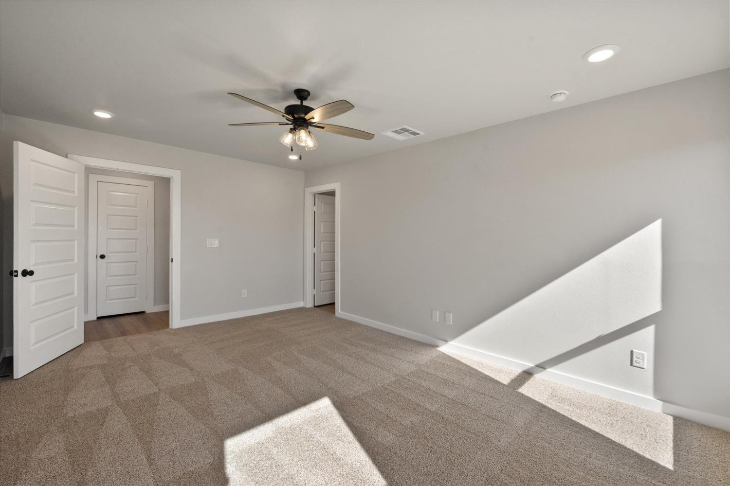 7429 30th Street Property Photo 13
