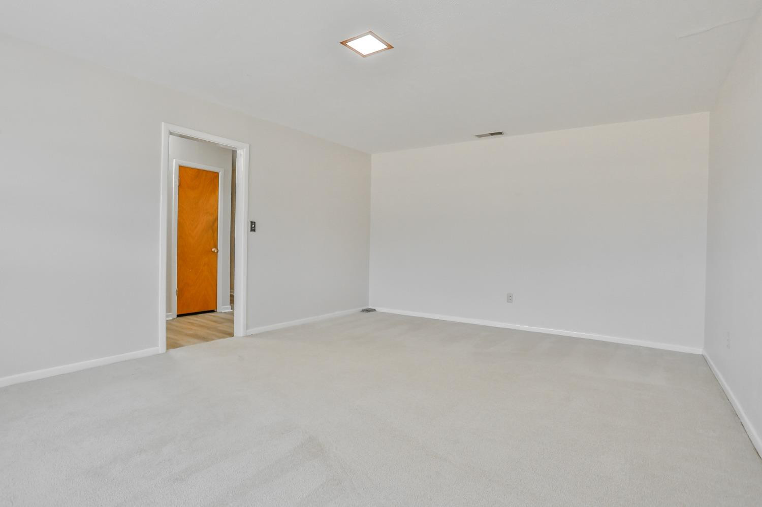 1606 E Cardwell Street Property Photo 12