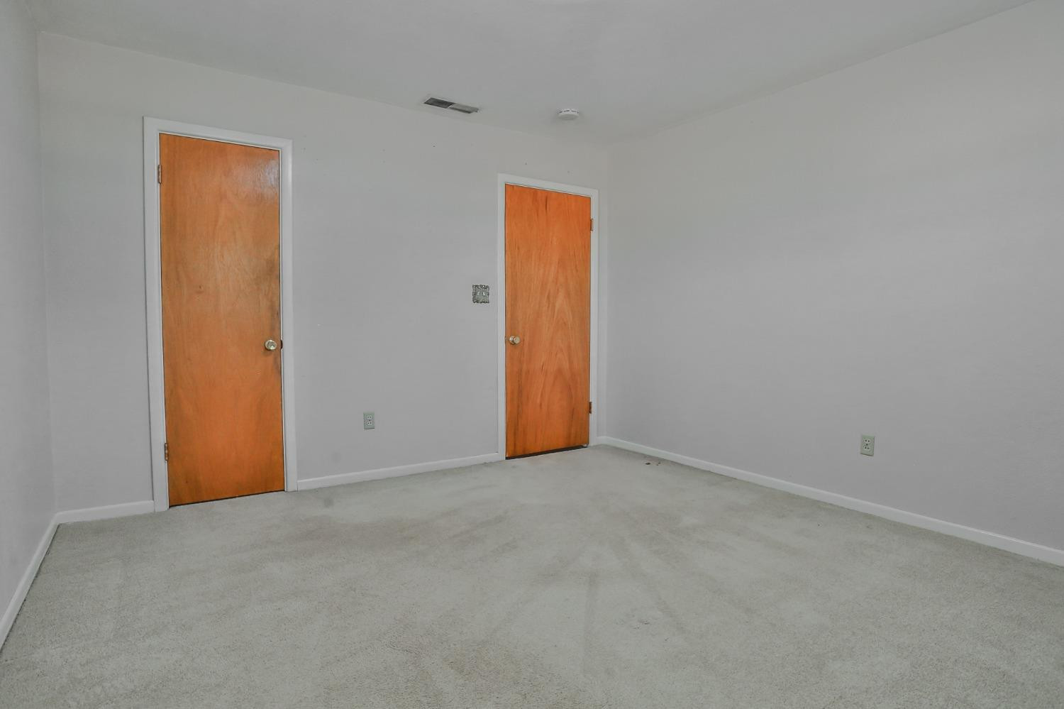 1606 E Cardwell Street Property Photo 23