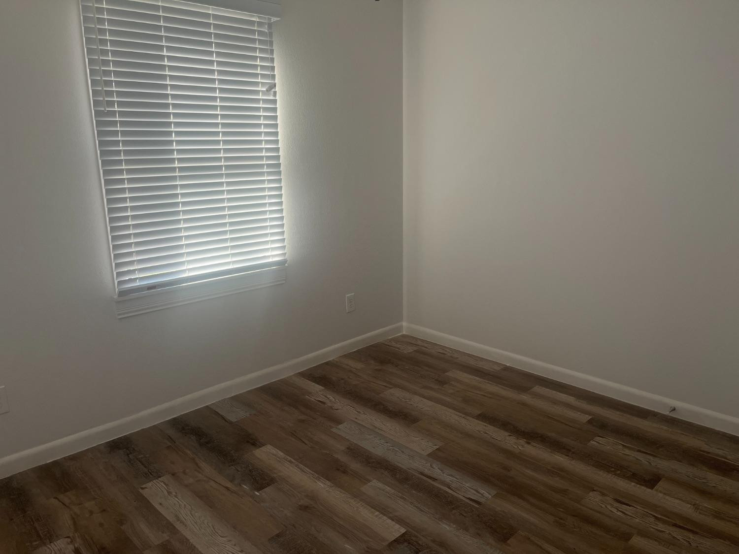1692 Avenue S Property Photo 17