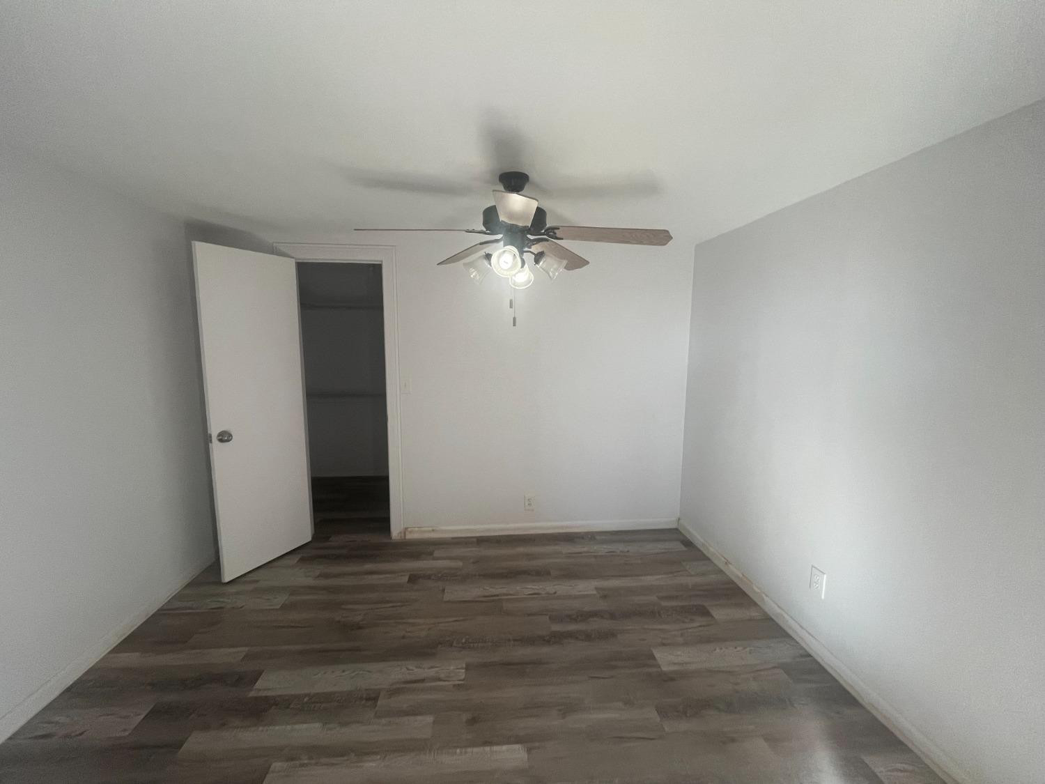 1692 Avenue S Property Photo 21