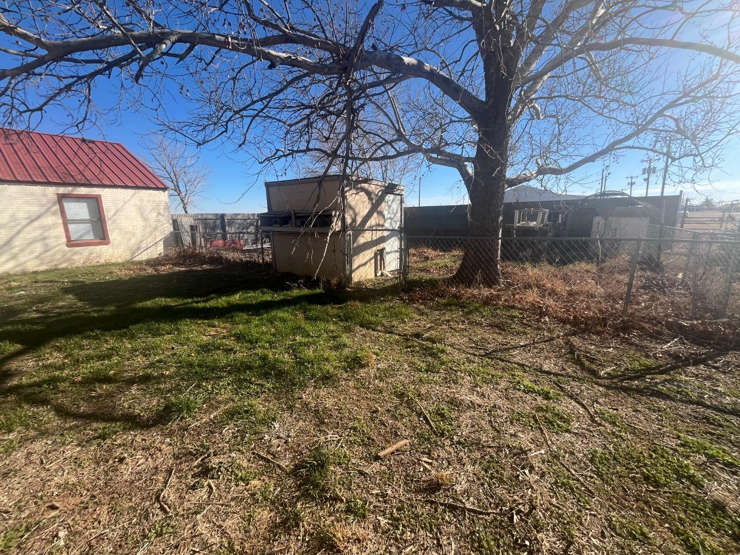 1692 Avenue S Property Photo 28