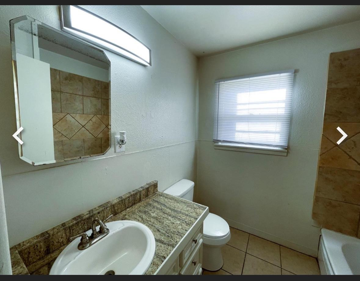 2216 39th Street Property Photo 5
