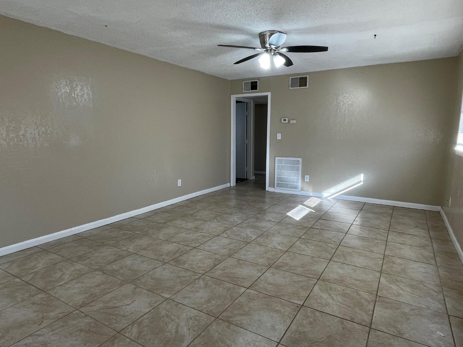 5514 45th Street Property Photo 2