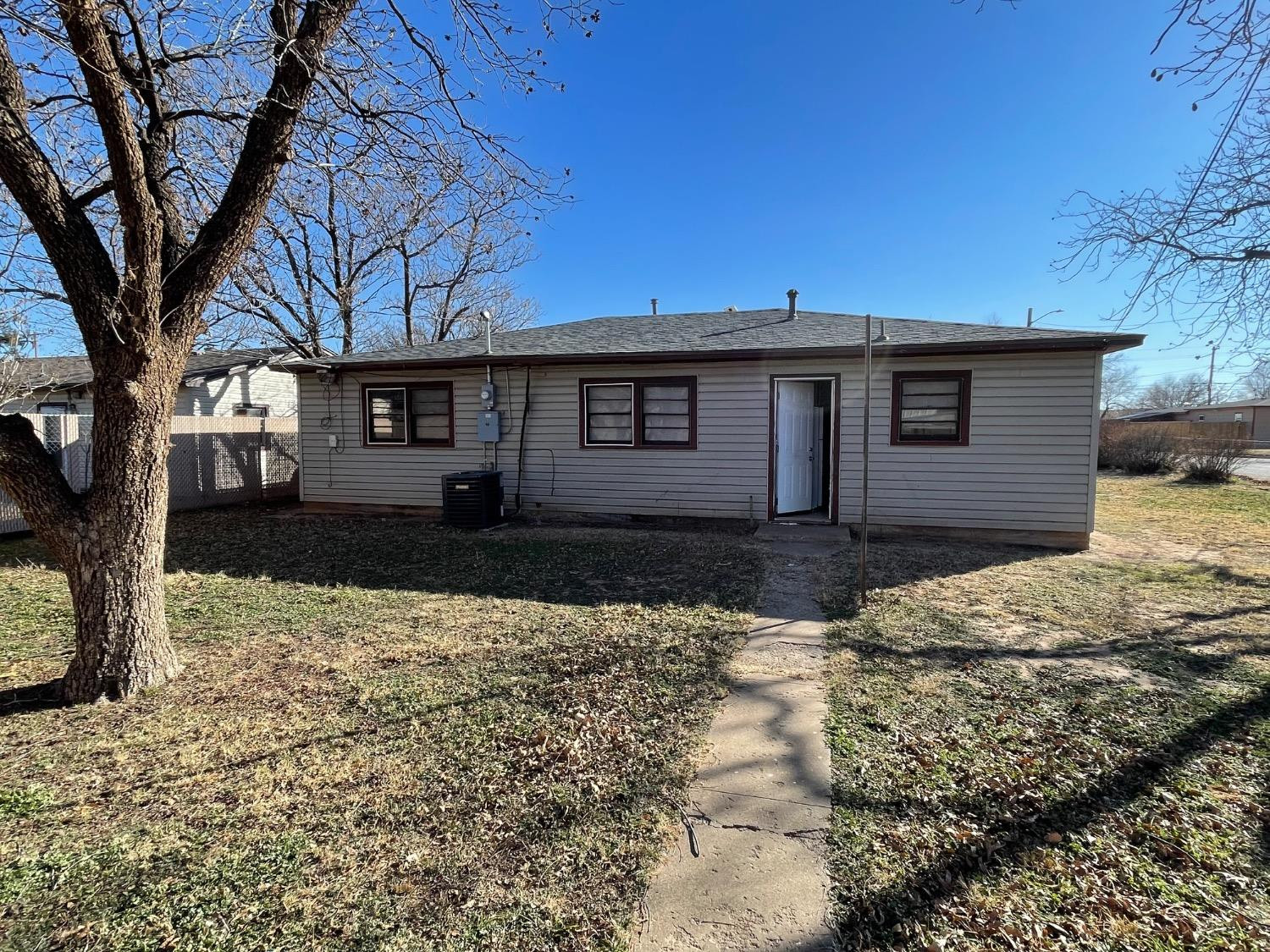 5514 45th Street Property Photo 13