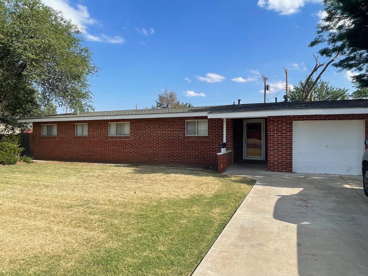 3015 38th Property Photo 1