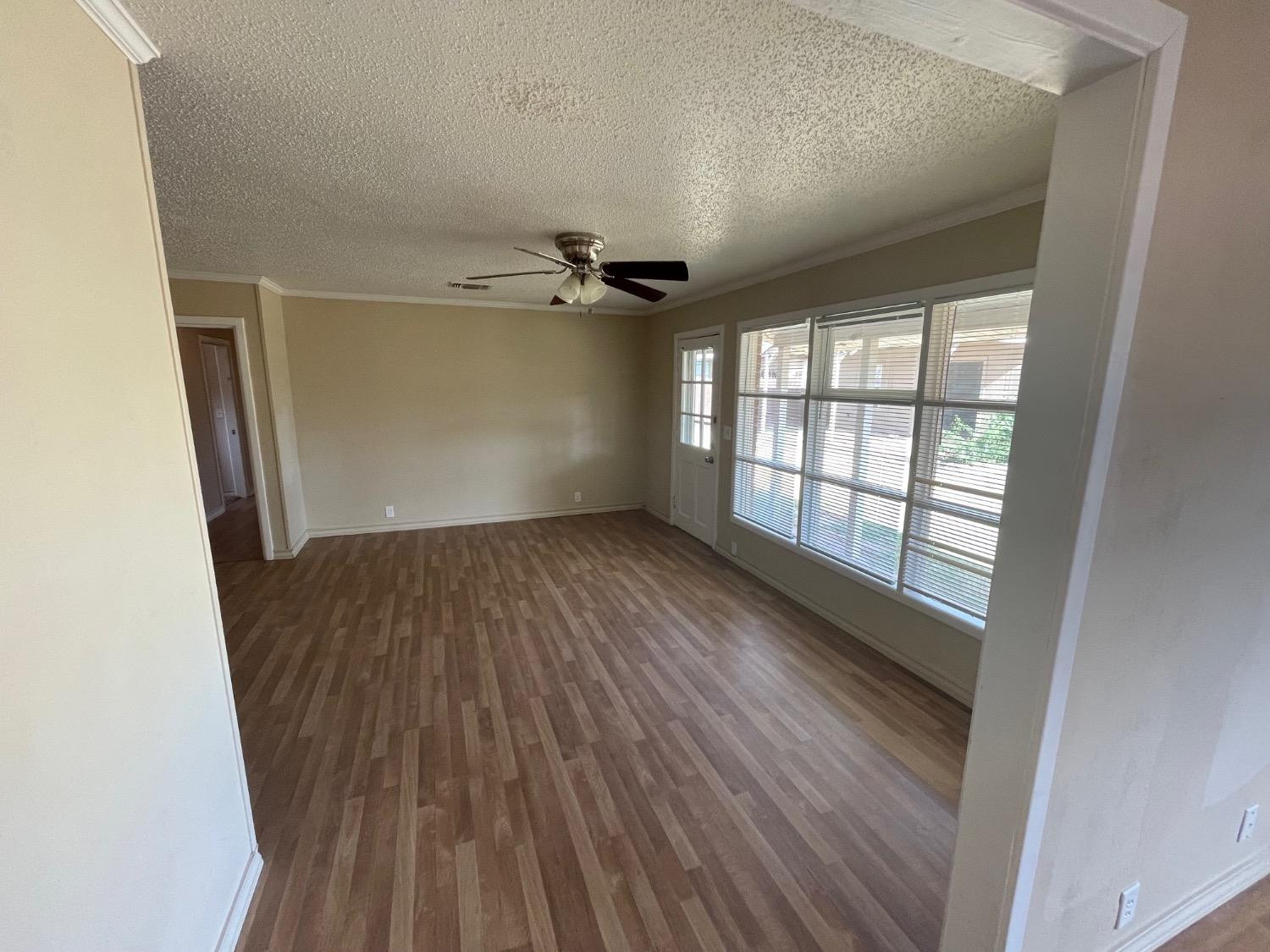 3015 38th Property Photo 4