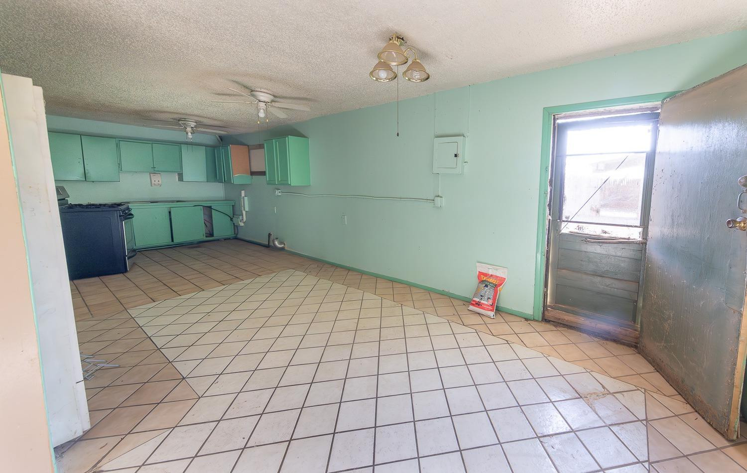 3804 Idalou Road Property Photo 10