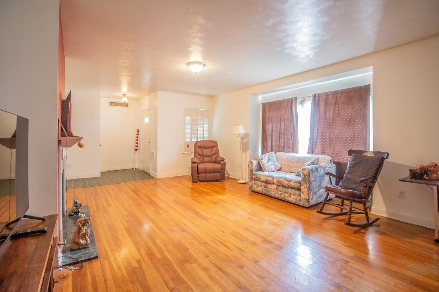 1718 30th Street Property Photo 8