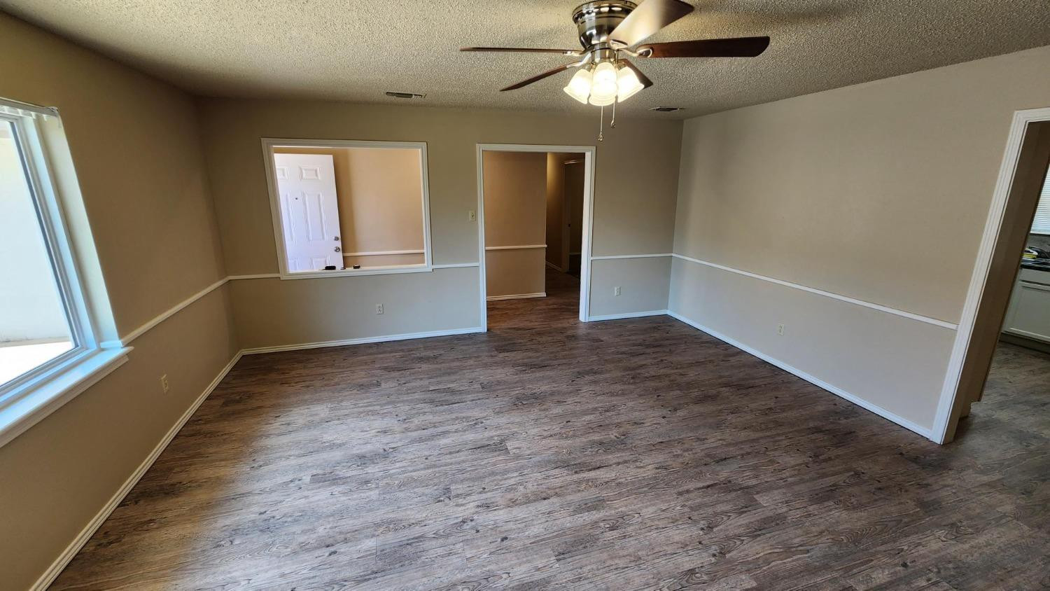 4520 65th, B Property Photo 3