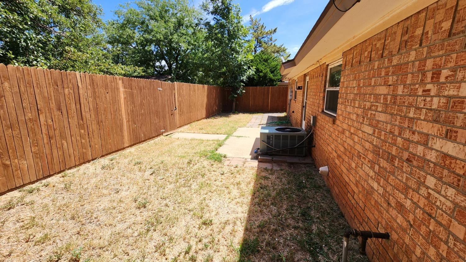 4520 65th, B Property Photo 11