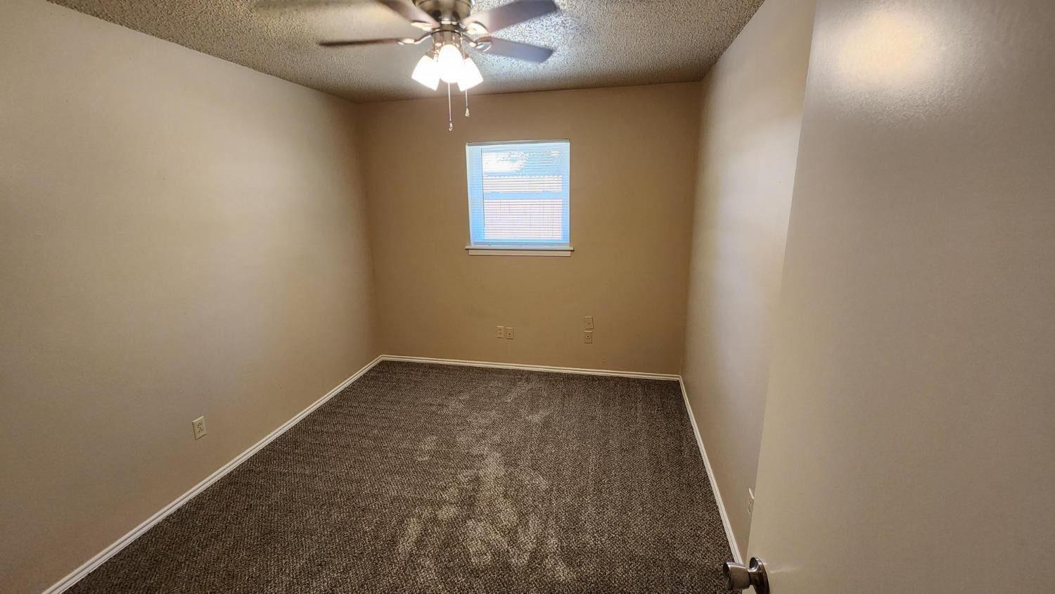 4520 65th, B Property Photo 17