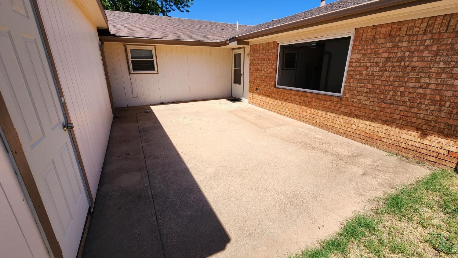 4520 65th, B Property Photo 25