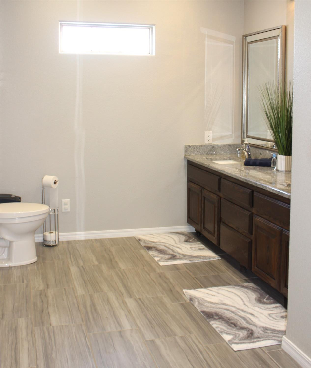 113 N Talley Avenue Property Photo 15